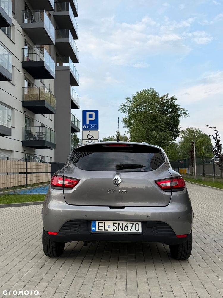 Renault Clio 1.2 16V Life - 14