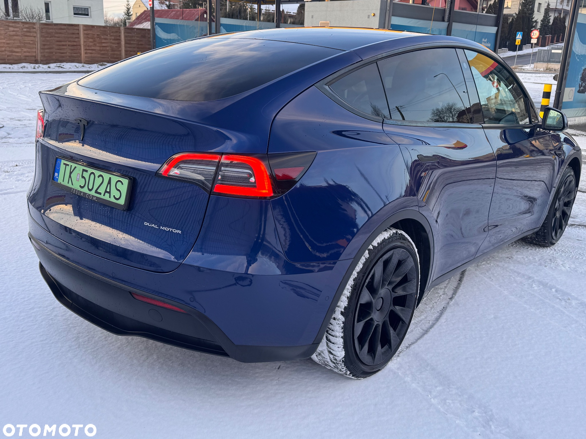 Tesla Y Long Range AWD - 14