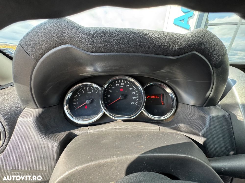 Dacia Duster 1.5 dCi 4WD Essential - 23