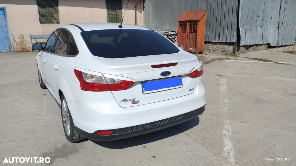 Ford Focus 1.0 EcoBoost Titanium - 2