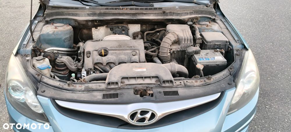 Hyundai i30 1.6 Comfort - 10