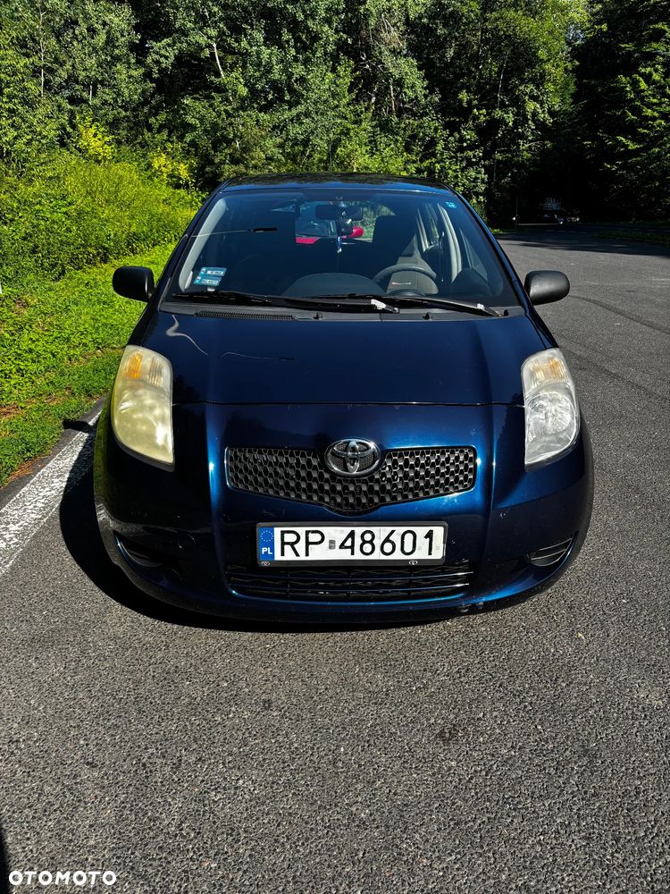 Toyota Yaris 1.0 Luna A/C - 1