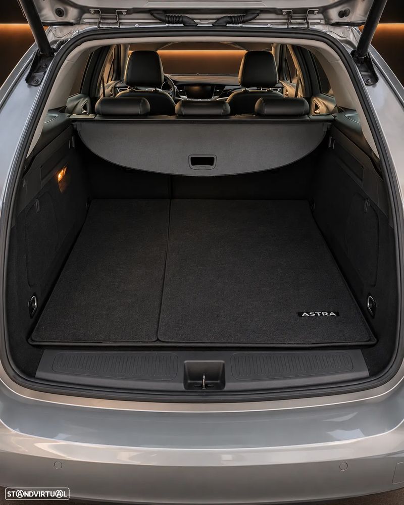 Opel Astra Sports Tourer - 23