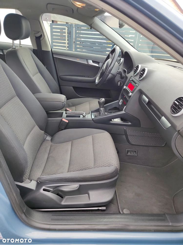 Audi A3 Sportback 1.4 TFSI Ambiente - 4