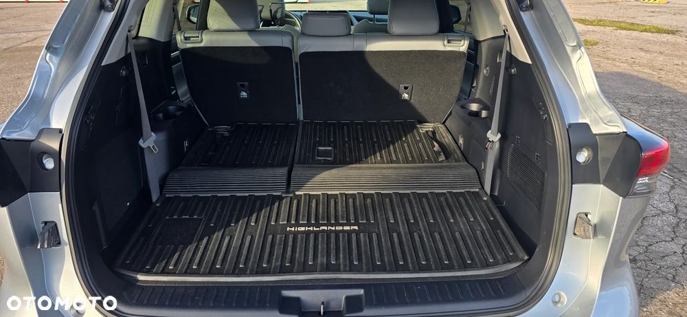 Toyota Highlander 2.5 Hybrid Executive - 21