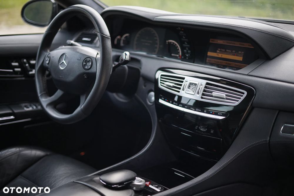 Mercedes-Benz CL 63 AMG - 25