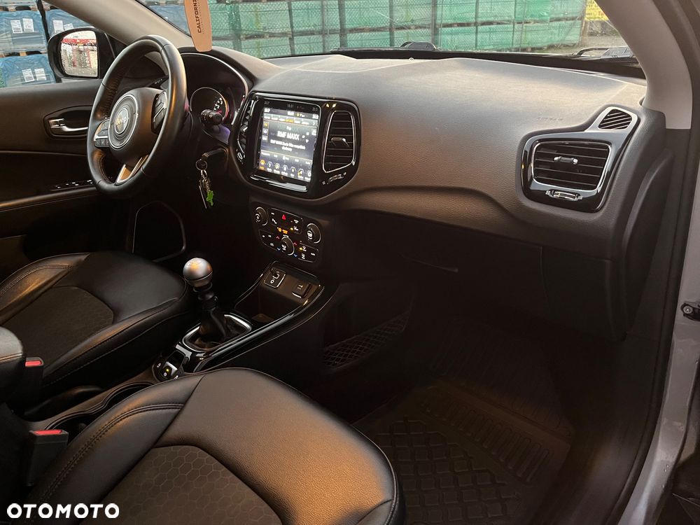 Jeep Compass 1.4 TMair Night Eagle FWD S&S - 11