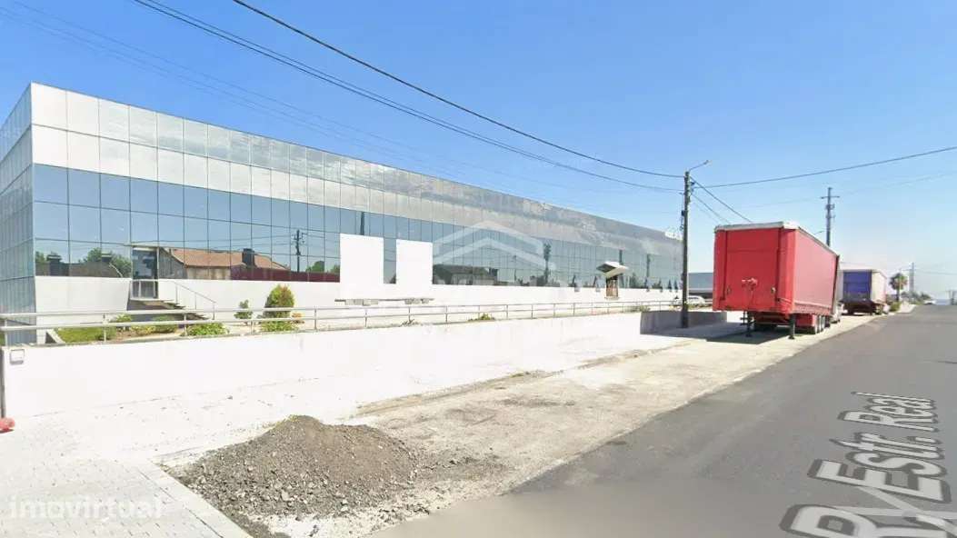 Armazém com 2.000m2 em Escapães - S.M.Feira - CO - Grande imagem: 2/5