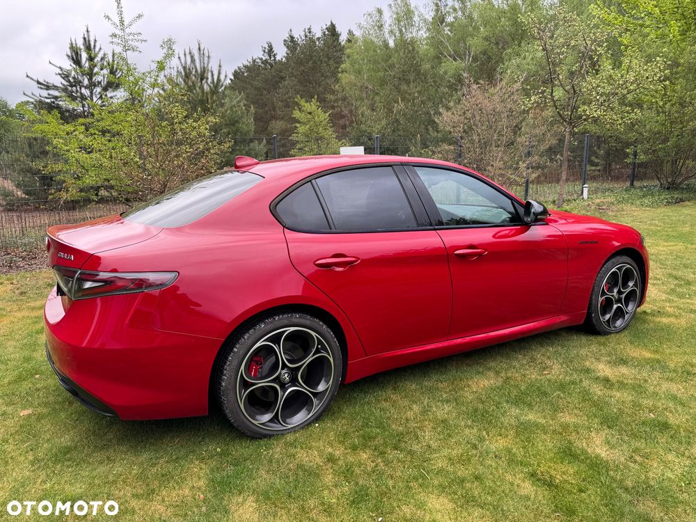 Alfa Romeo Giulia 2.0 Turbo Competizione Q4 - 6