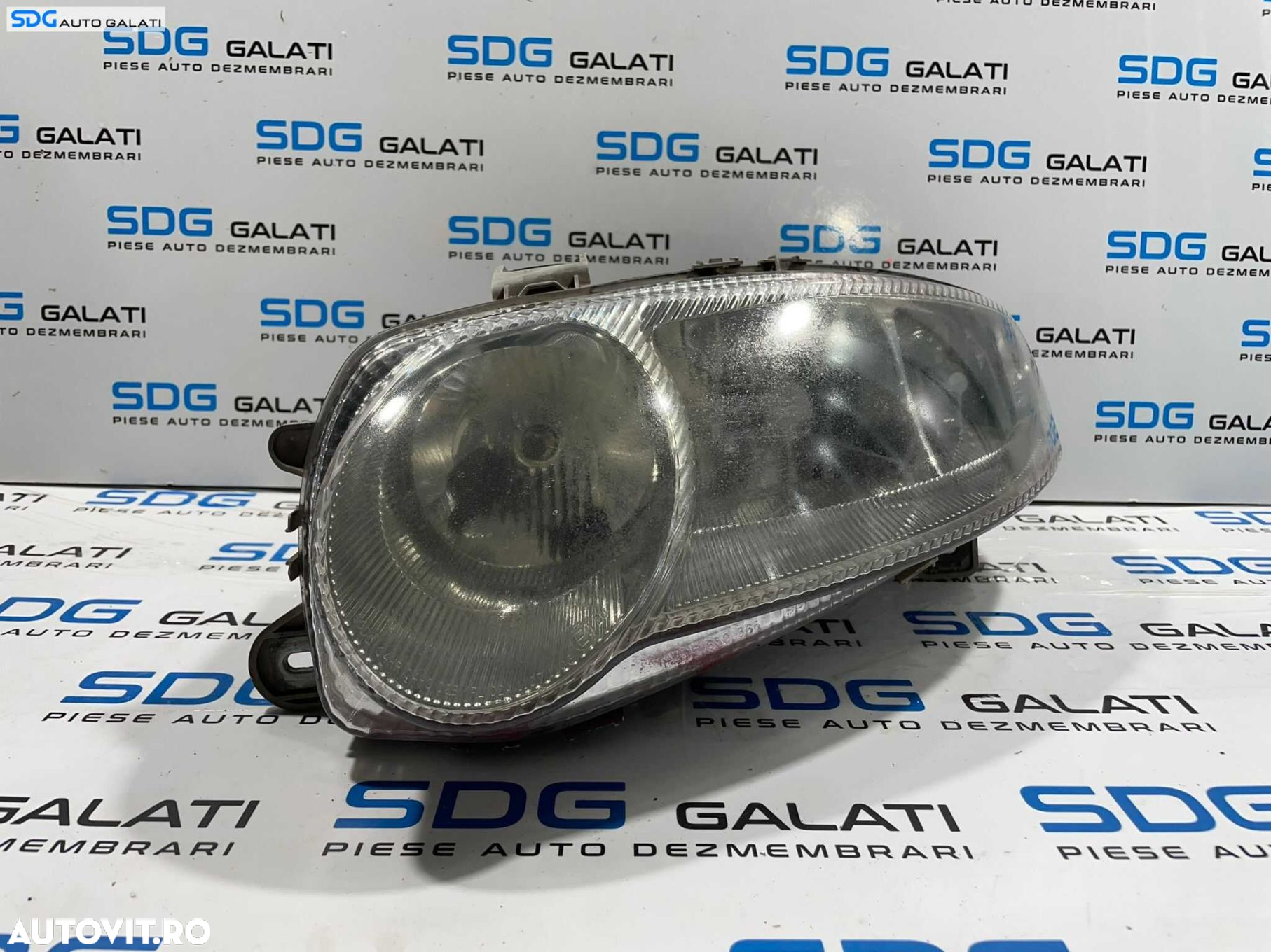 Far Dreapta EUROPA FARA Xenon Alfa Romeo 147 2000 - 2004 Cod 468261960 [L3952] - 2