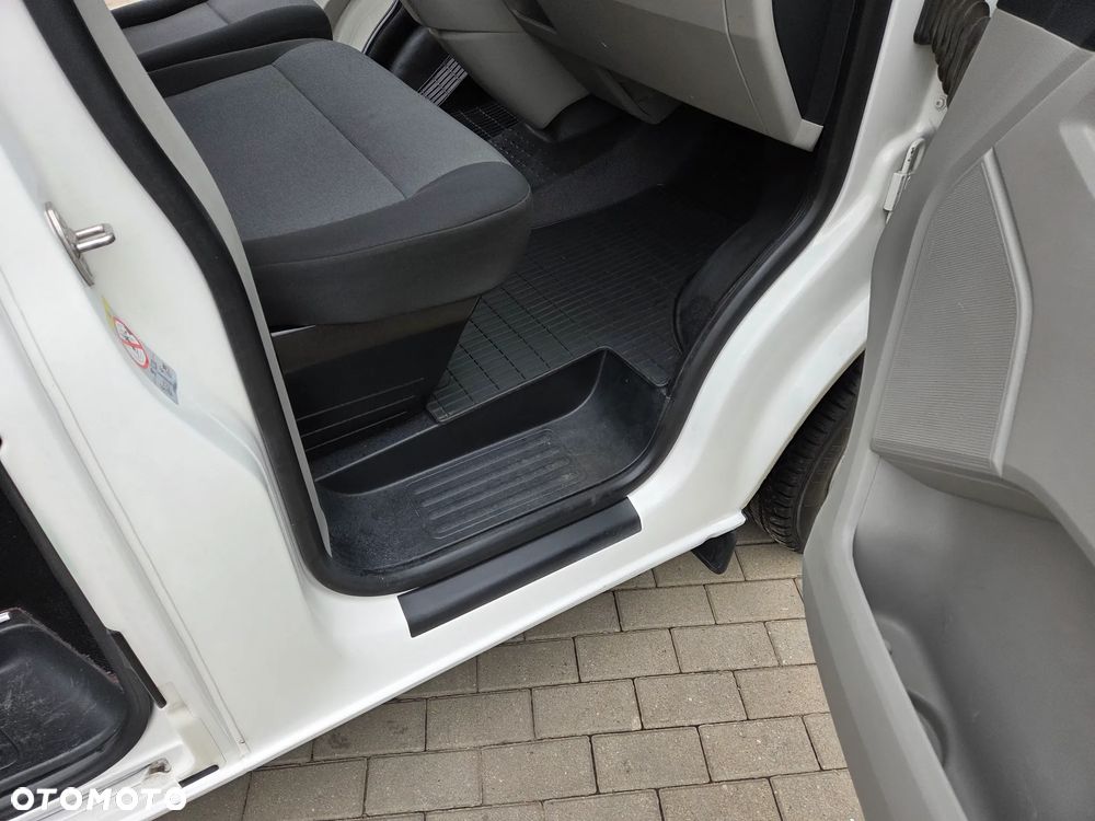 Volkswagen Transporter L2H1 - 25