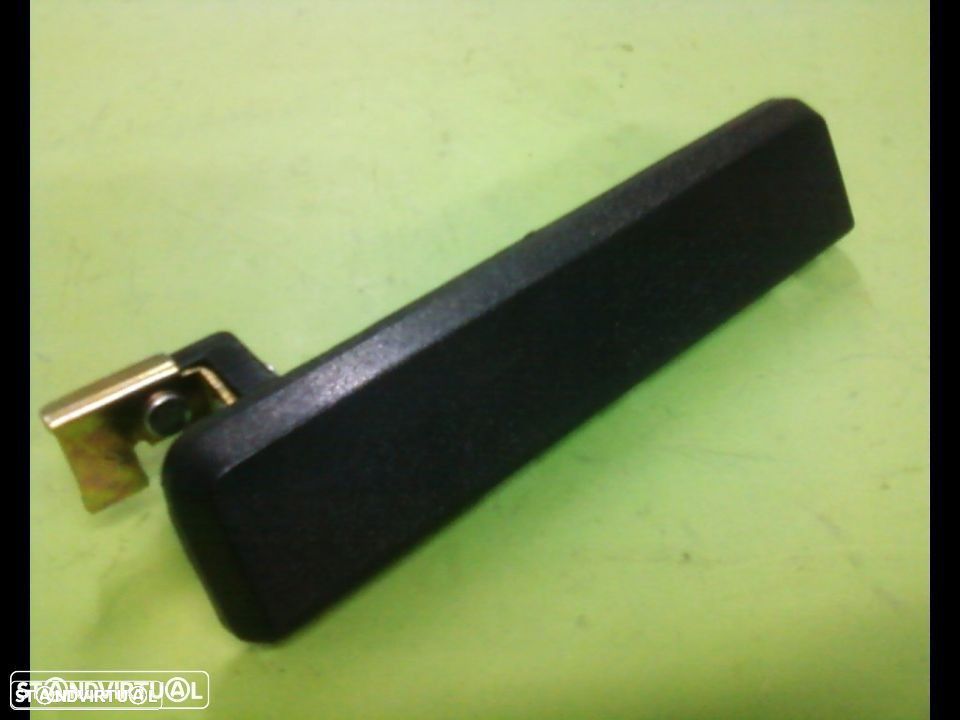 puxador porta Toyota Hiace LH51 (NOVO) - 1