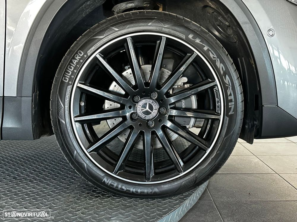 Mercedes-Benz GLA 250 e 8G-DCT AMG Line - 3
