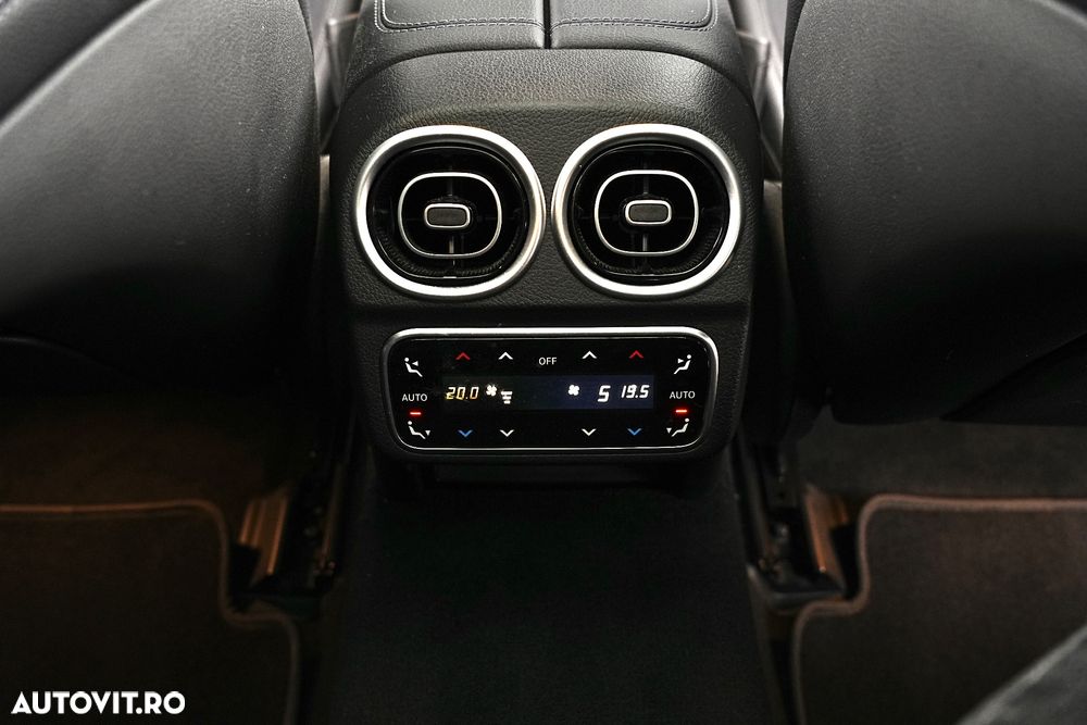 Mercedes-Benz C 300 e 9G-TRONIC AMG Line - 13