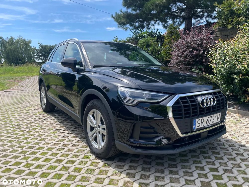 Audi Q3 35 TFSI - 1