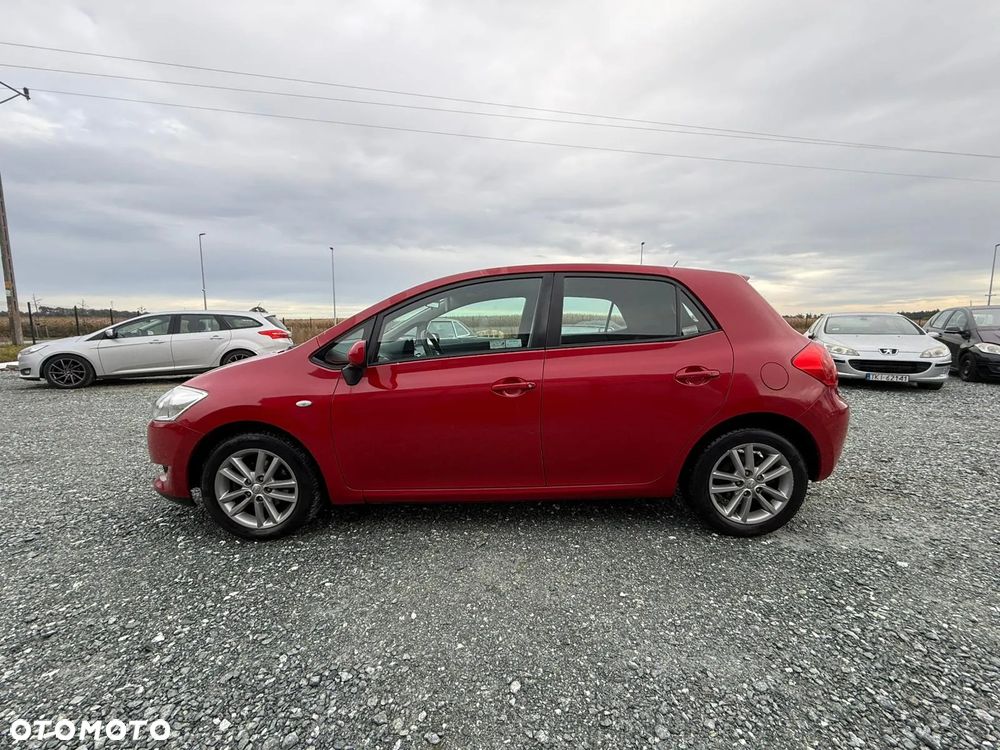 Toyota Auris - 12
