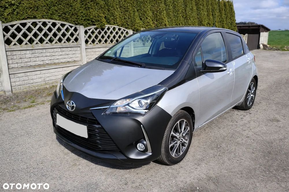 Toyota Yaris 1.5 20th Anniversary CVT - 1