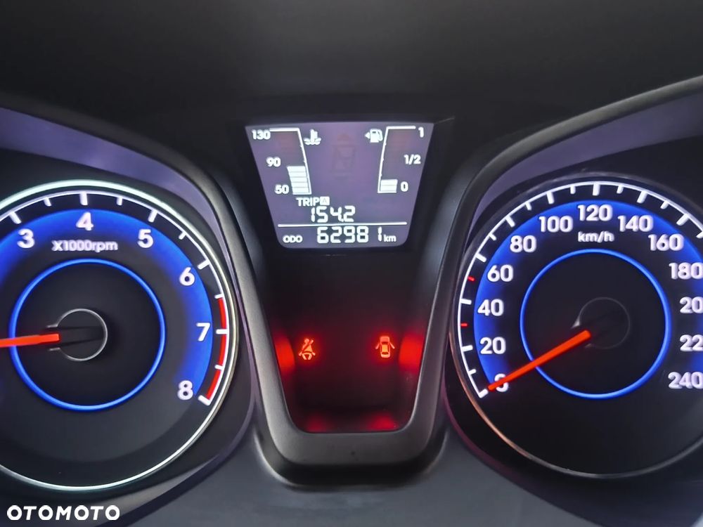 Hyundai ix20 1.4 Premium blue - 7
