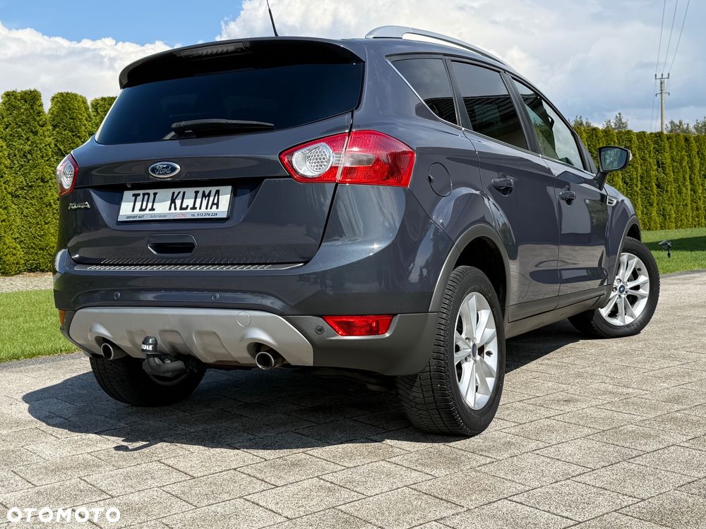 Ford Kuga 2.0 TDCi 2x4 Titanium - 30