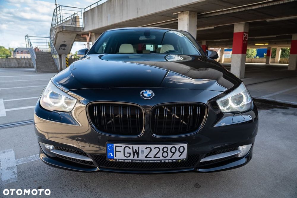 BMW 5GT - 7