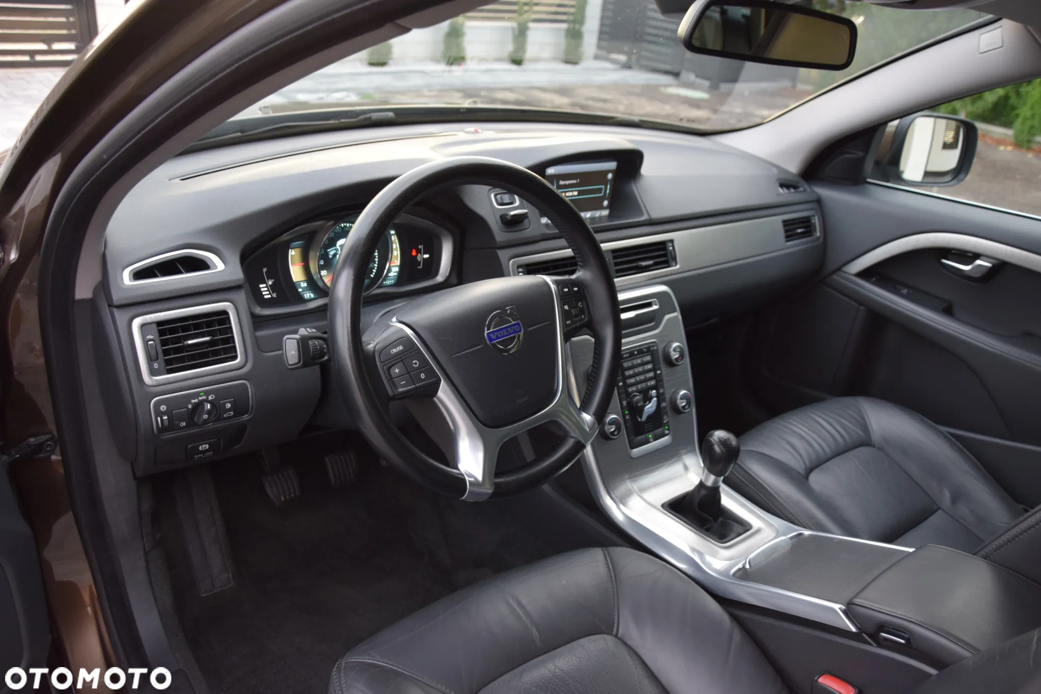 Volvo XC 70 2.4D AWD Momentum - 21