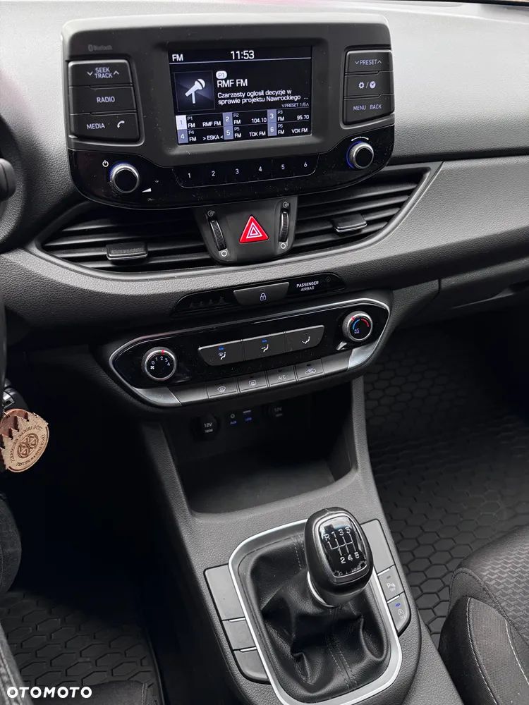 Hyundai i30 1.4 T-GDI Classic + - 14