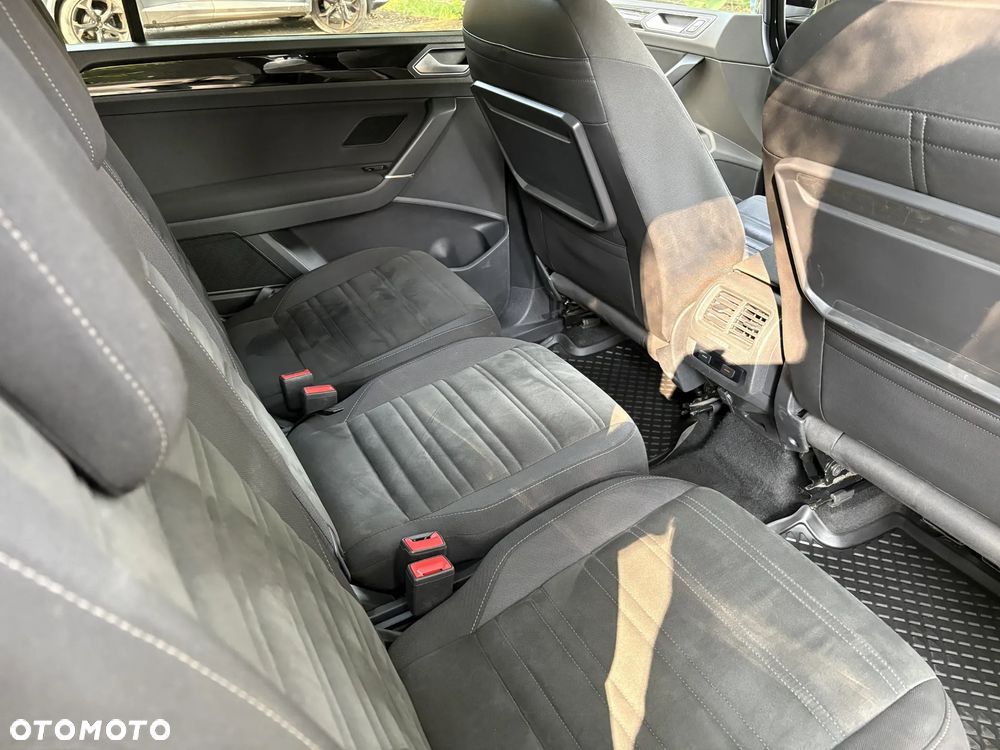 Volkswagen Touran 2020 photo 2