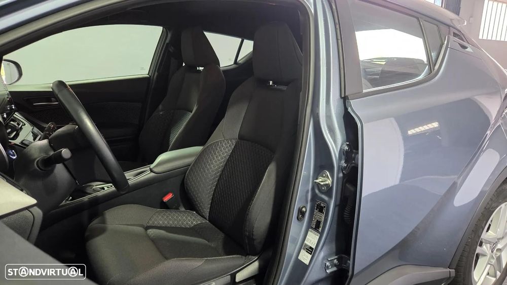Toyota C-HR 1.8 Hybrid Exclusive - 13