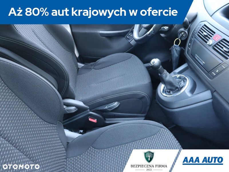 Citroën C4 Picasso - 11