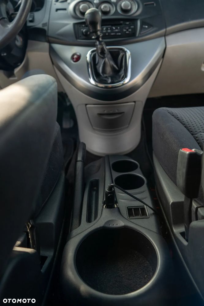 Mitsubishi Grandis 2.0 DI-D 6-Sitzer Intense - 9
