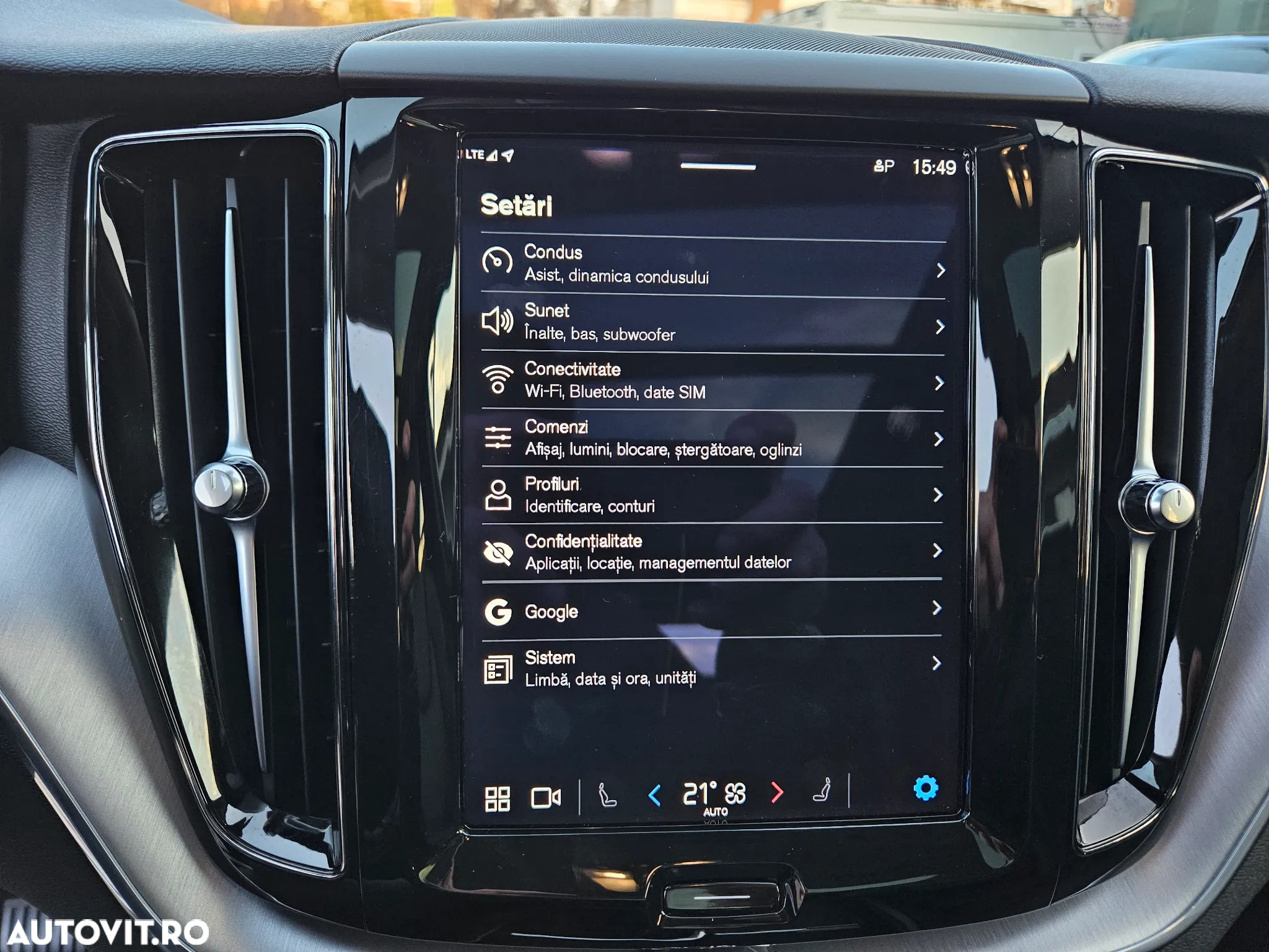 Volvo XC 60 T6 AWD Recharge Geartronic Inscription - 16