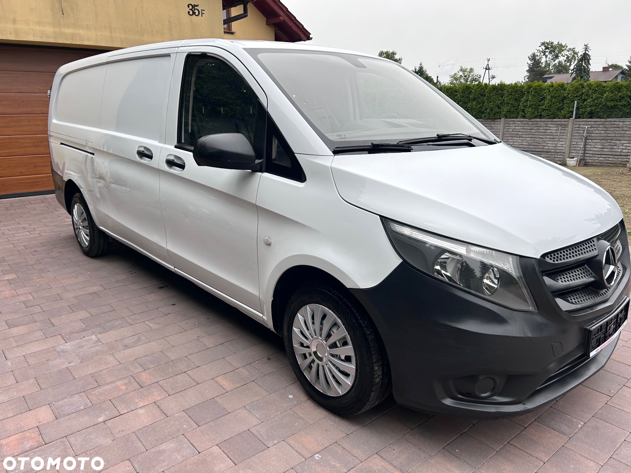 Mercedes-Benz Vito - 11