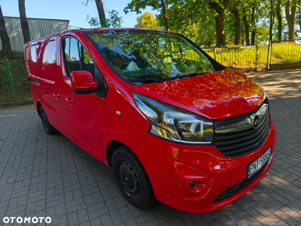 Opel Vivaro - 1