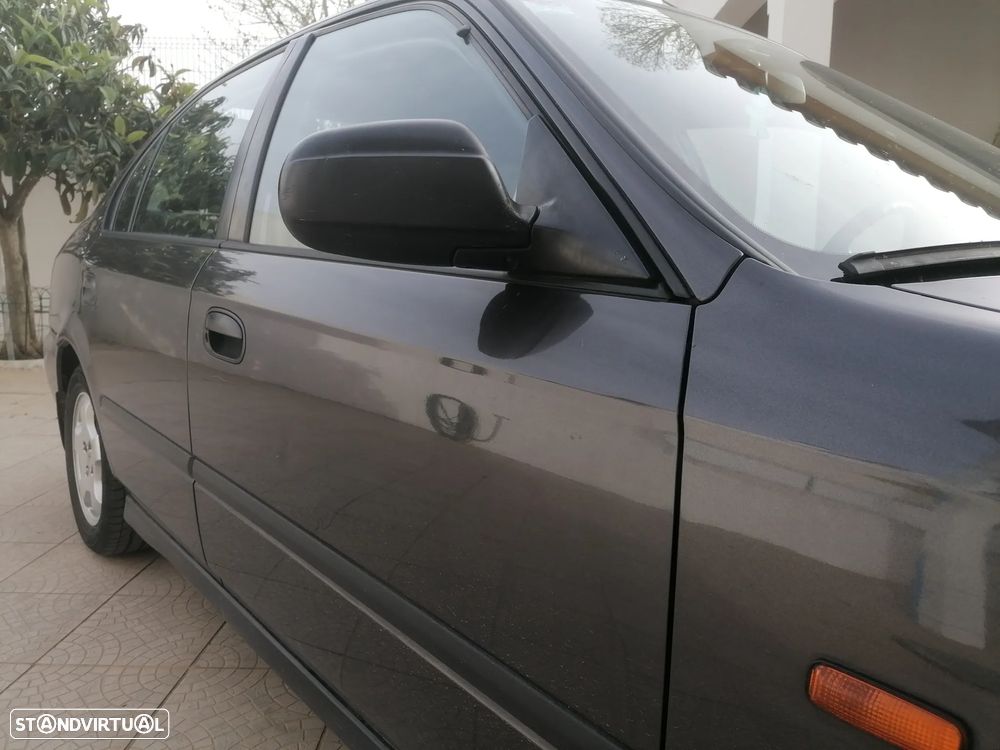 Honda Civic 1.5i LS - 3