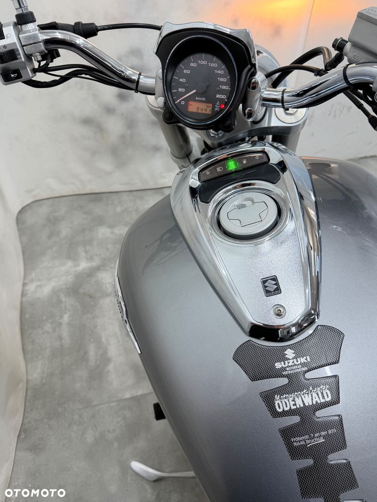 Suzuki VS - 17