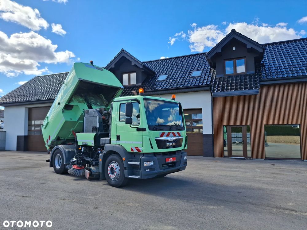 MAN TGM 16.250 Zamiatarka BUCHER CityFant 6000 Euro 6 EUnited PM10 Dodatkowy Silnik Rok: 2015 Zamiatarka Uliczna Niski Przebieg - 11