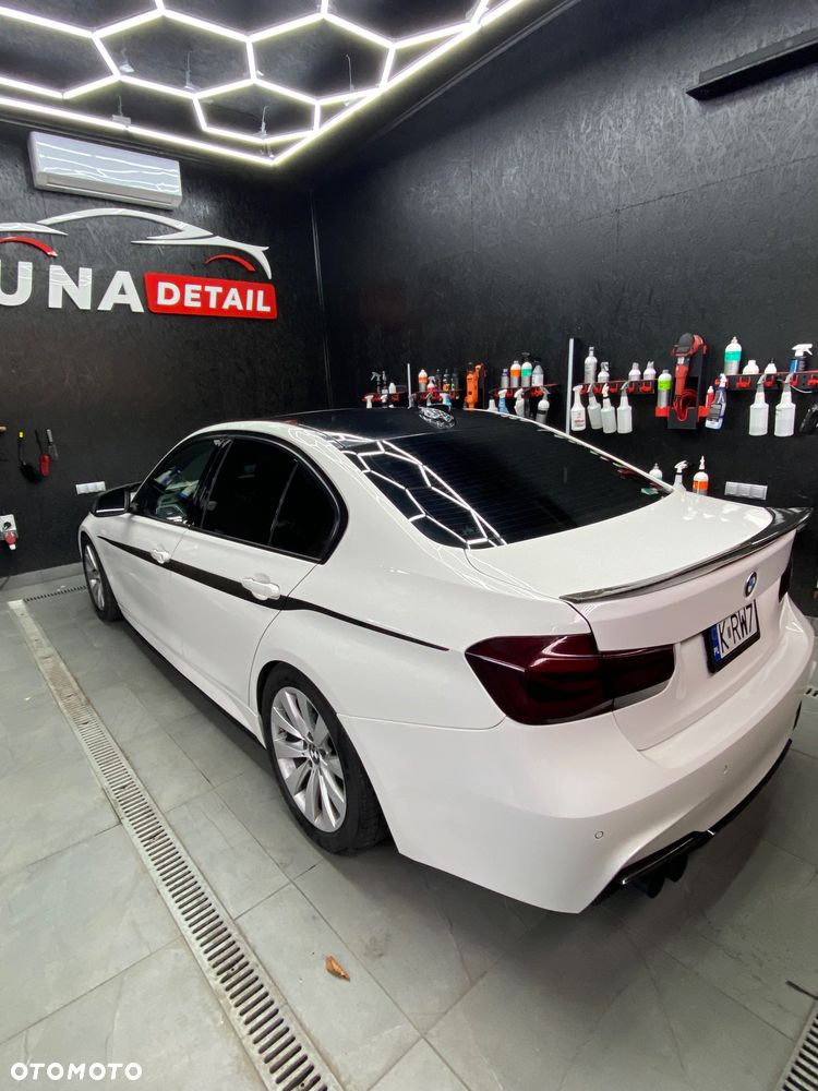 BMW Seria 3 330i xDrive Edition Luxury Line Purity - 11