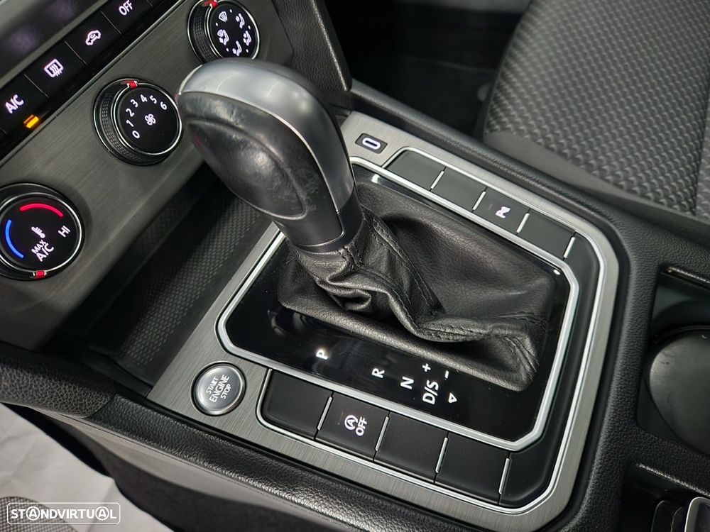 VW Passat Variant 1.6 TDI Confortline DSG - 7