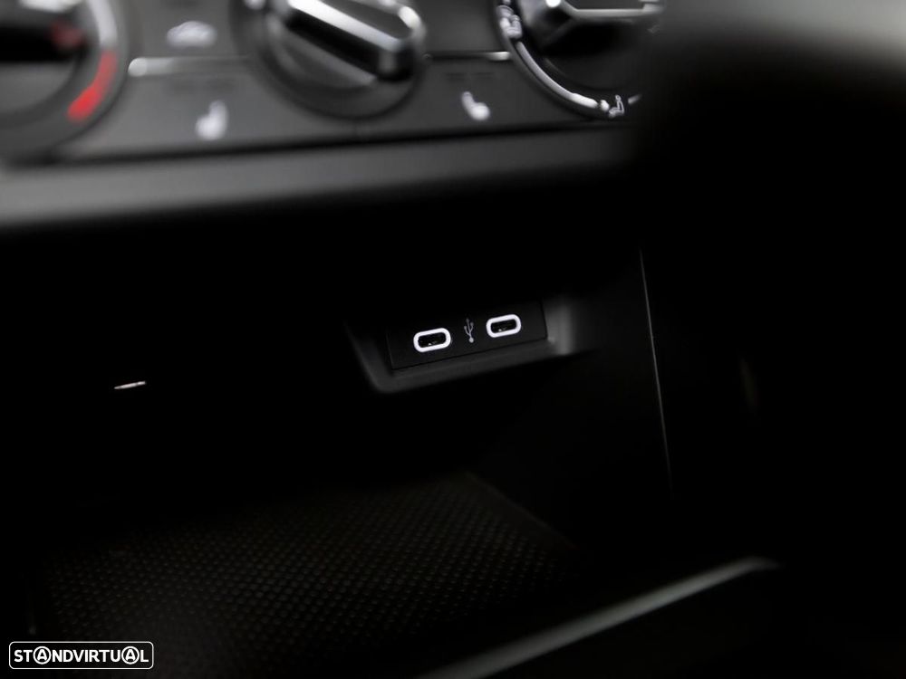 VW Taigo 1.0 TSI R-Line DSG - 31