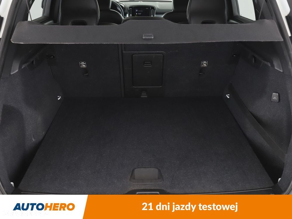 Volvo XC 40 D3 AWD - 17