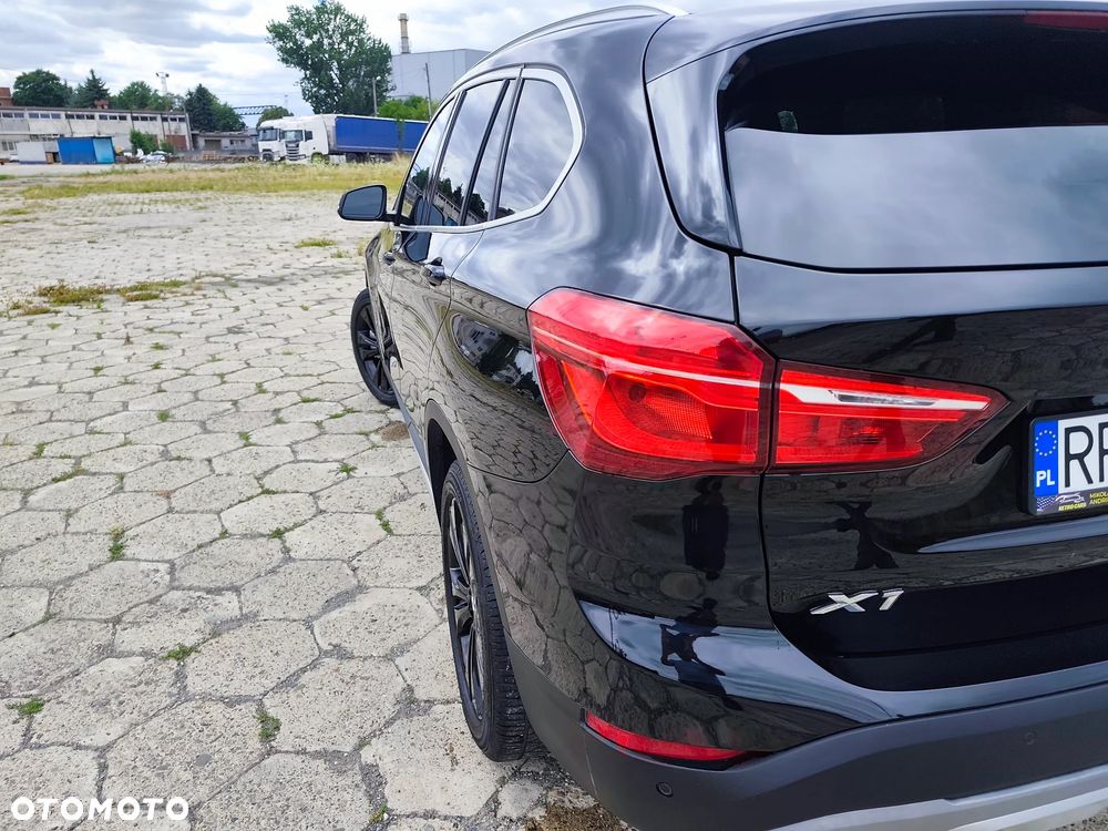 BMW X1 xDrive28i xLine - 7