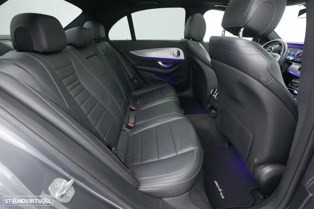 Mercedes-Benz E 220 d AMG - 32