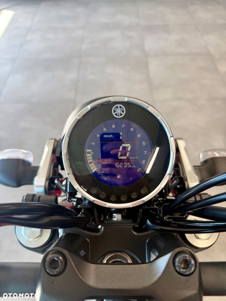 Yamaha XSR - 10
