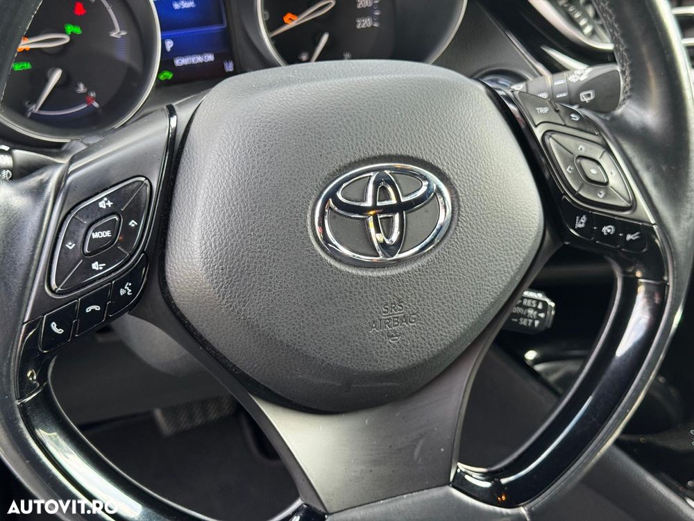 Toyota C-HR Style Selection - 11