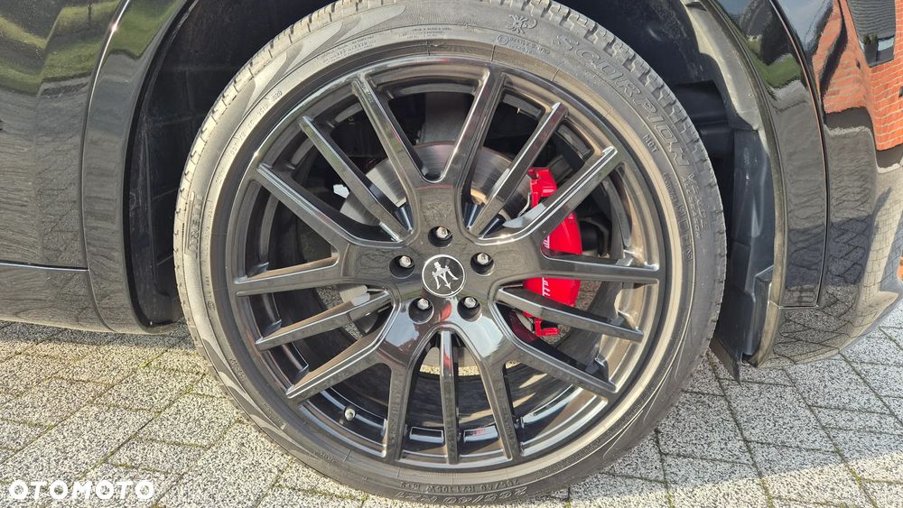 Maserati Levante Q4 GranSport - 3