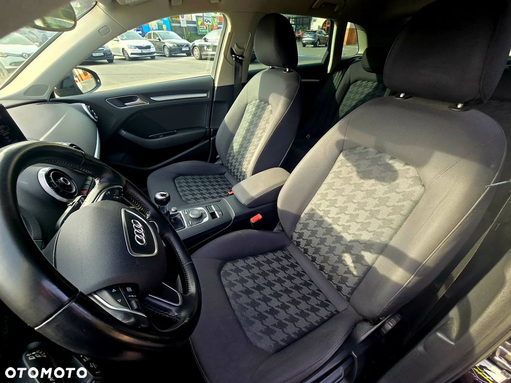 Audi A3 Sportback 1.4 TFSI Attraction - 11