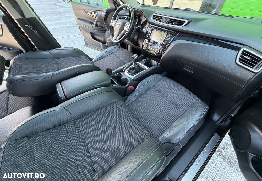 Nissan Qashqai 1.5 DCI TEKNA+ - 8