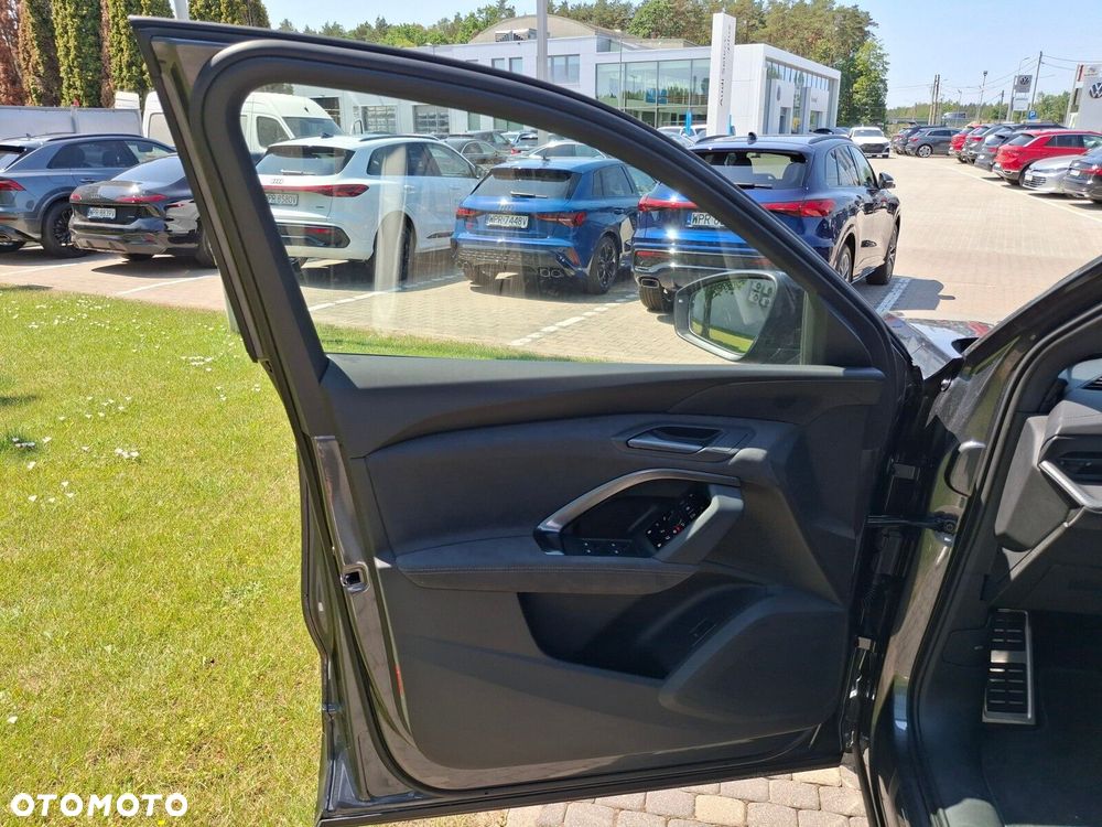 Audi Q5 Sportback - 25