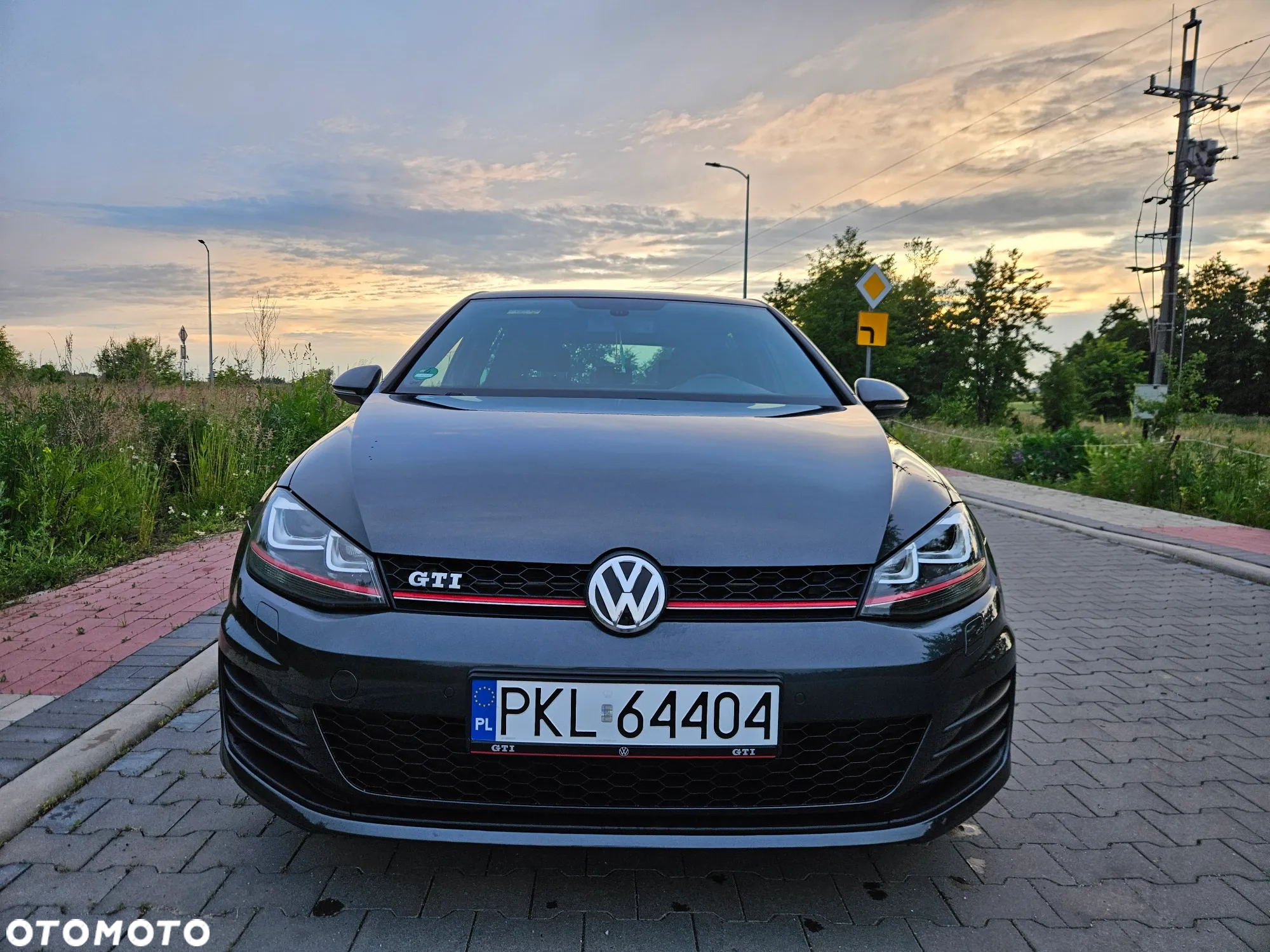 Volkswagen Golf VII 2.0 TSI BMT GTI - 2