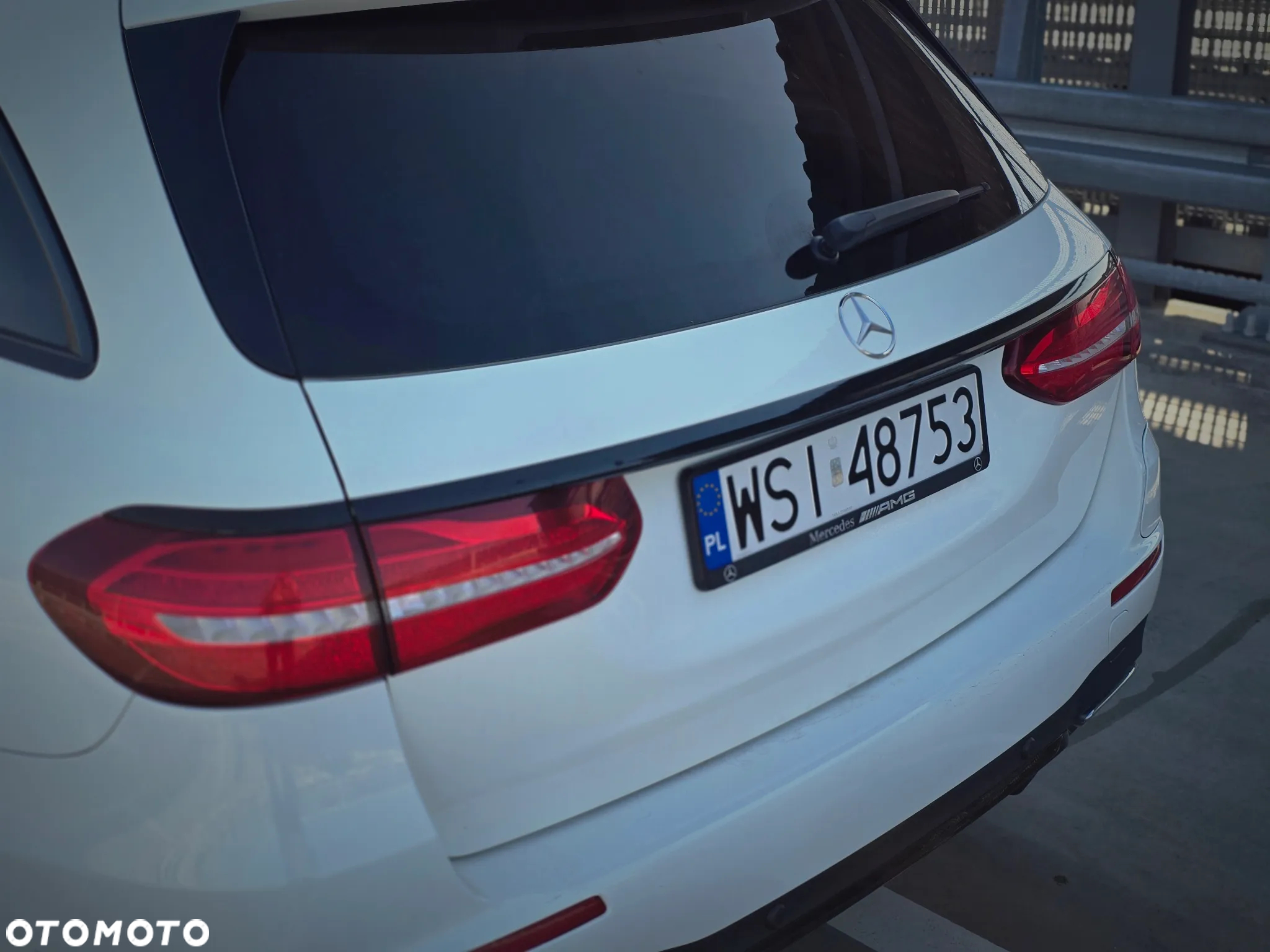 Mercedes-Benz Klasa E 300 de T 9G-TRONIC AMG Line - 18
